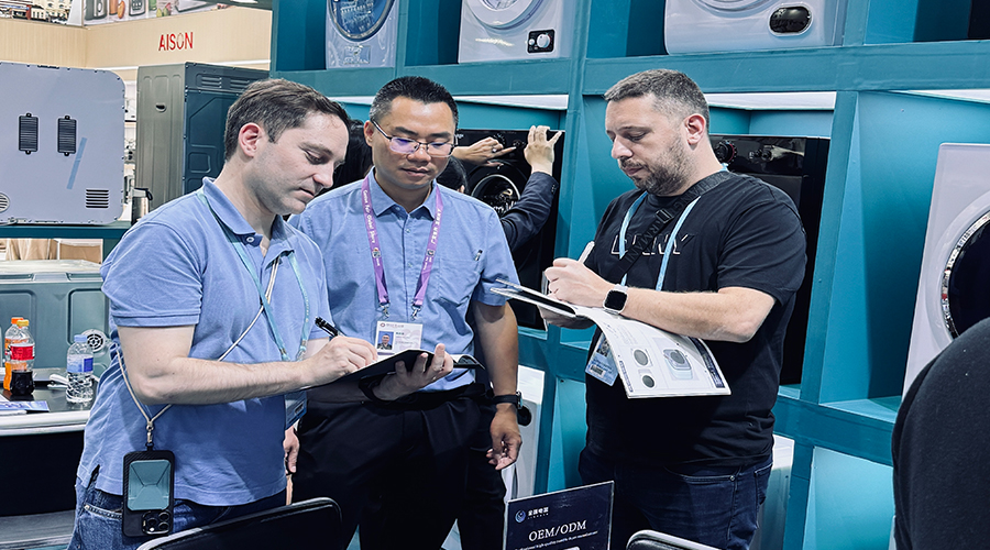 廣交會(huì)次日：老友重逢與新約初定