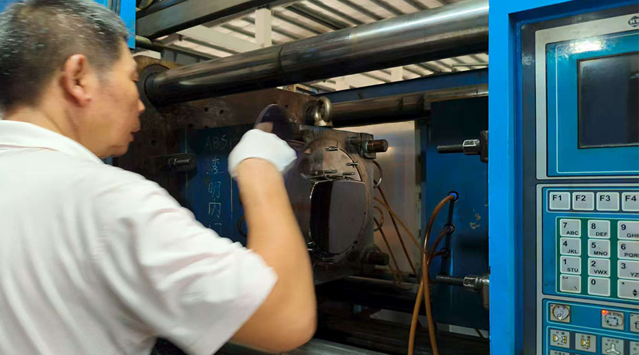 品質鑄就信賴，服務成就卓越