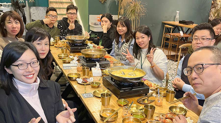 寒冬暖心！金環(huán)電器銷售部組織火鍋團(tuán)建沖刺2022